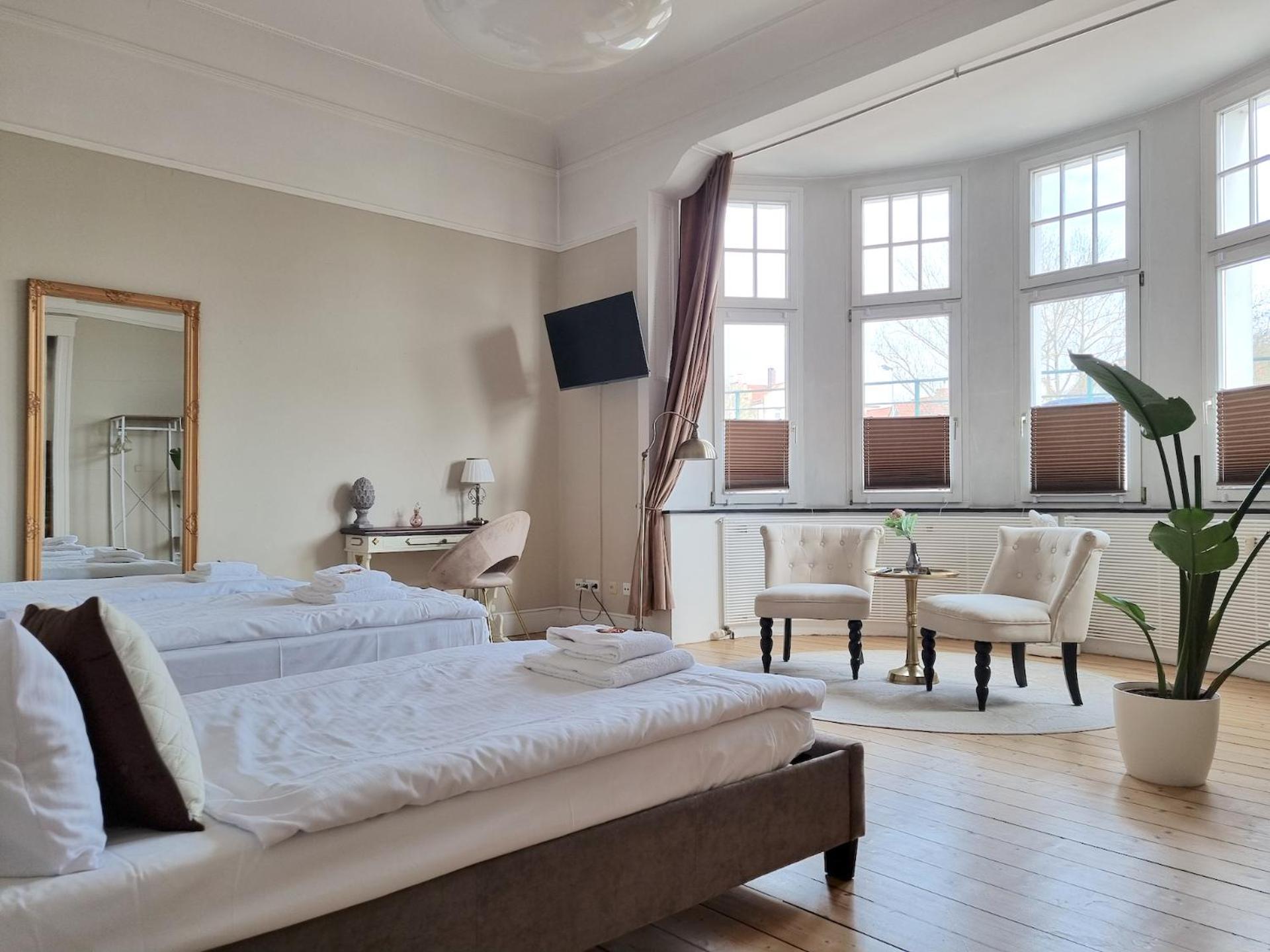 Charysma - Jugendstil Trifft Moderne, Schlafzimmer Mit Smart-Tv, Tischfussball, Darts, Parkplatz Hamelin Eksteriør bilde