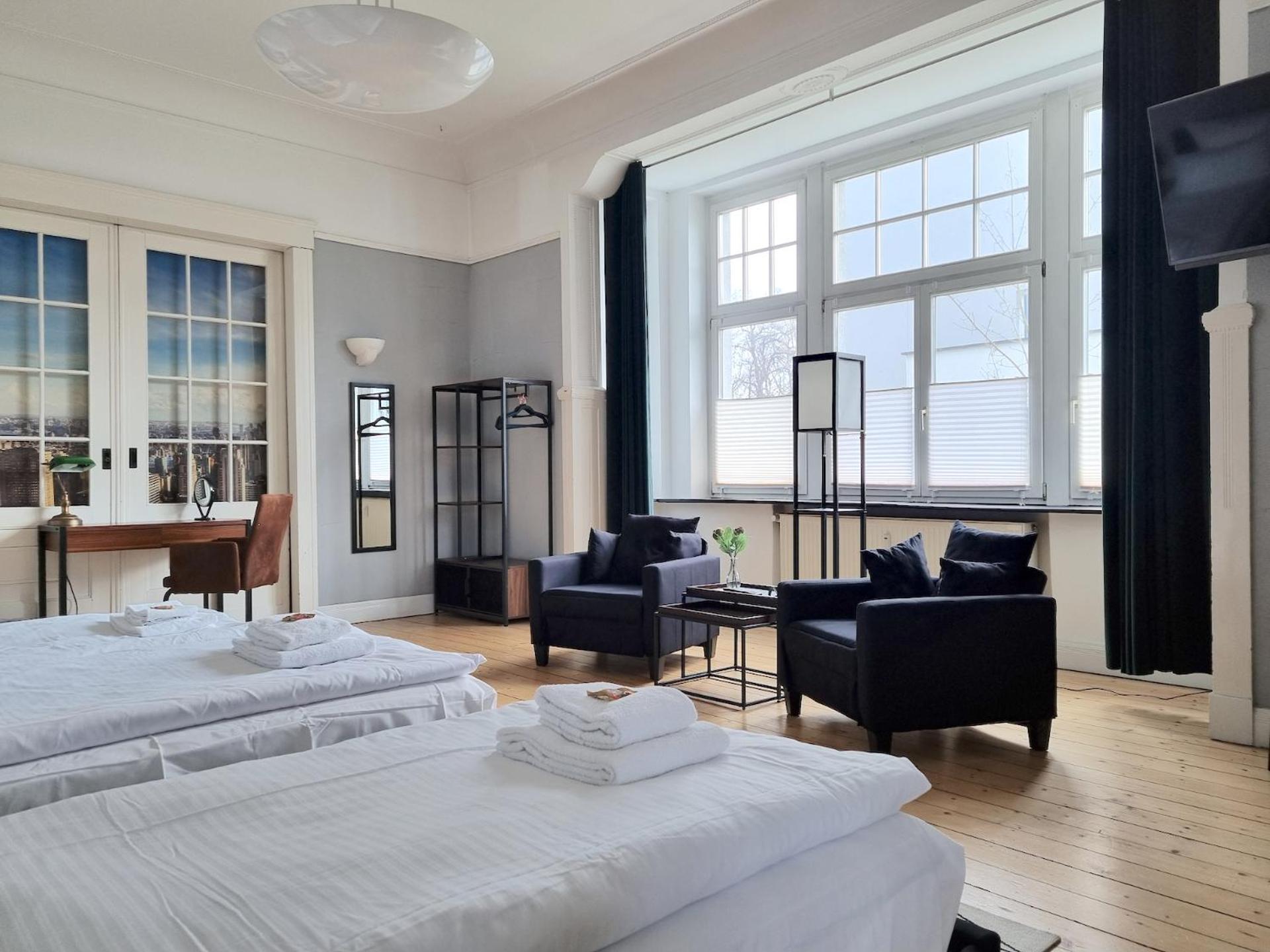 Charysma - Jugendstil Trifft Moderne, Schlafzimmer Mit Smart-Tv, Tischfussball, Darts, Parkplatz Hamelin Eksteriør bilde