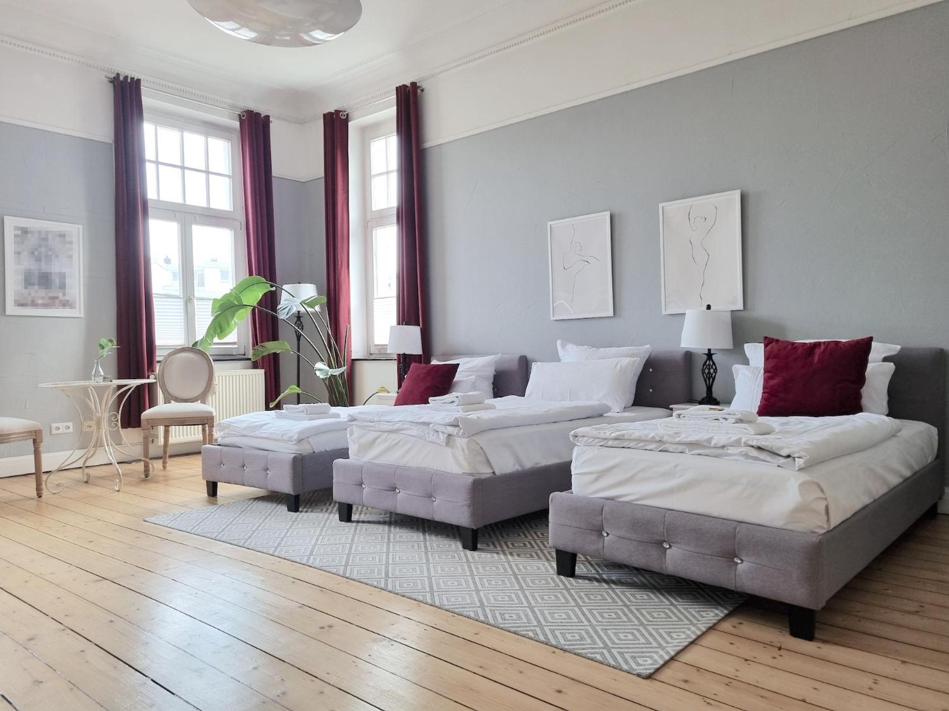 Charysma - Jugendstil Trifft Moderne, Schlafzimmer Mit Smart-Tv, Tischfussball, Darts, Parkplatz Hamelin Eksteriør bilde